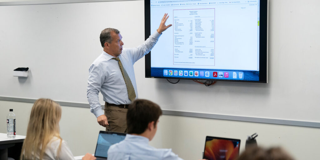 Carlo DiNota Teaching Financial Courses